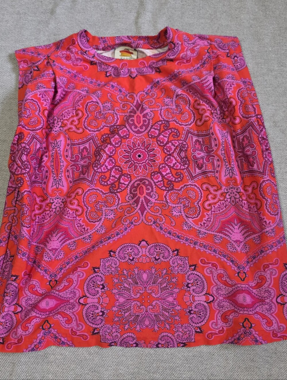 FARM Rio Red & Pink Paisley Muscle Tee - Picture 8 of 13